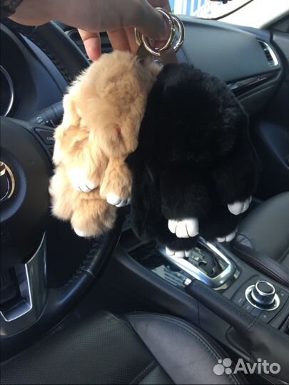 Продаю 2 новых плюшевых кролика