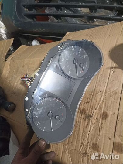 Панель приборов в милях от Ниссан Кашкай J11