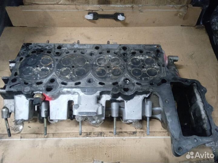 Головка блока цилиндров BMW 3 E46 2002 7785878