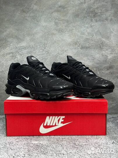 Кроссовки Nike Air Max Tn Plus