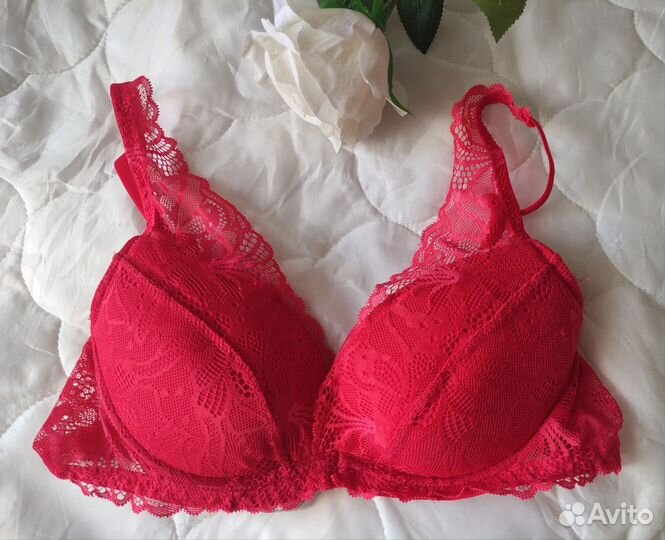 Бюстгальтер новый 75В
