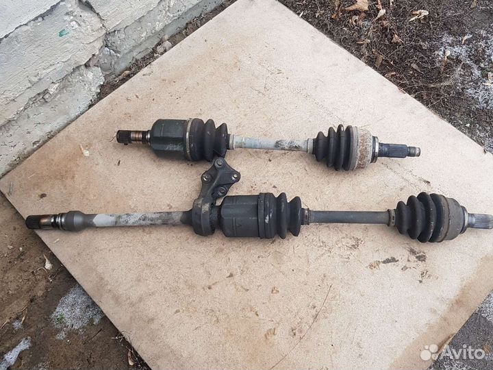 Привод передний левый Kia Clarus