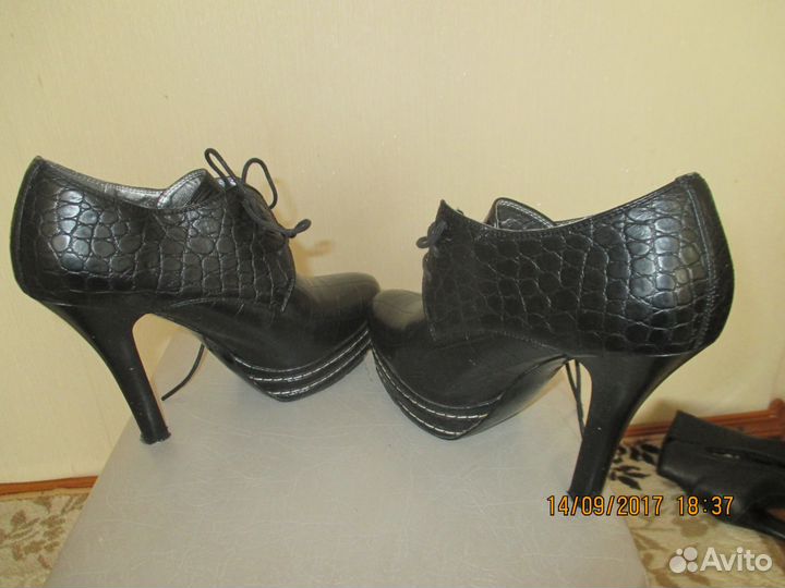 Продаются ботинки