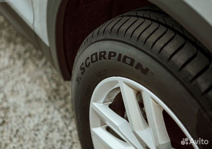 Pirelli Scorpion 255/45 R20 105Y