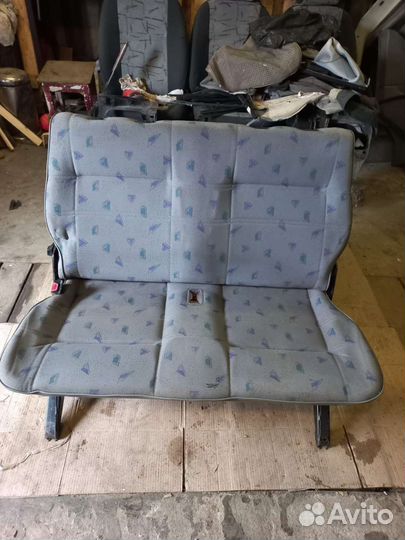 Сиденье двушка Volkswagen t4 второй ряд