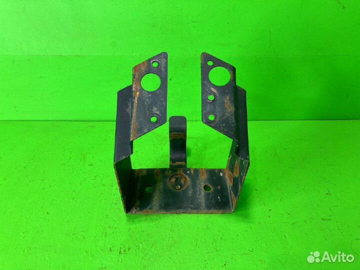 Держатель противооткатного упора 205мм KAMAZ 5490