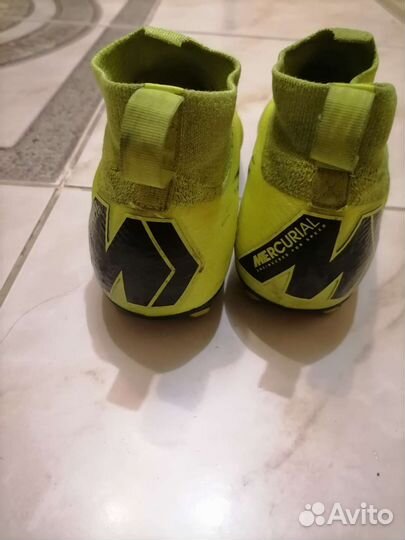 Футбольные бутсы nike mercurial