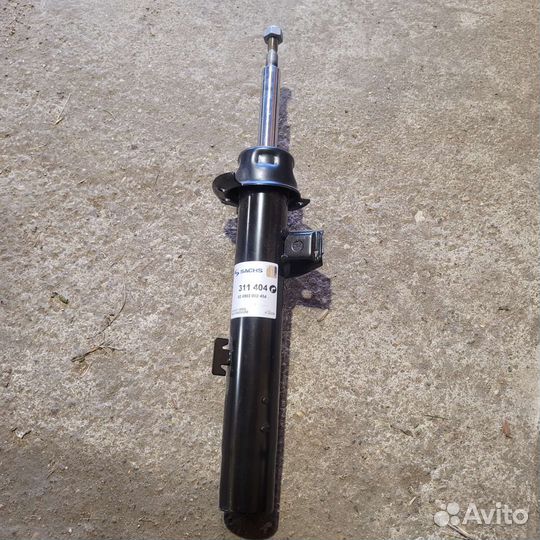 Стойки передние BMW е90