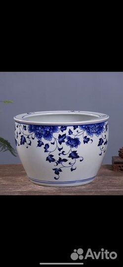 Фарфоровые вазы