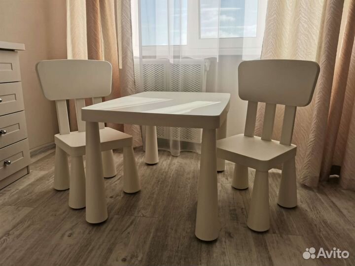 Стол и стулья IKEA маммут