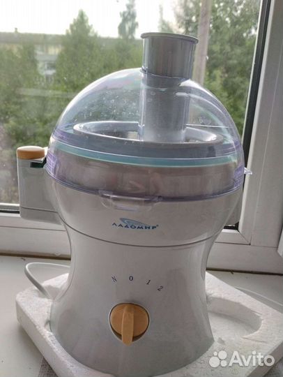 Соковыжималка шнековая новая