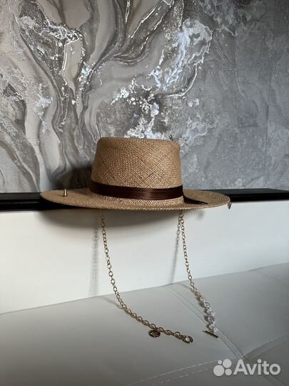 Соломенная шляпа канотье