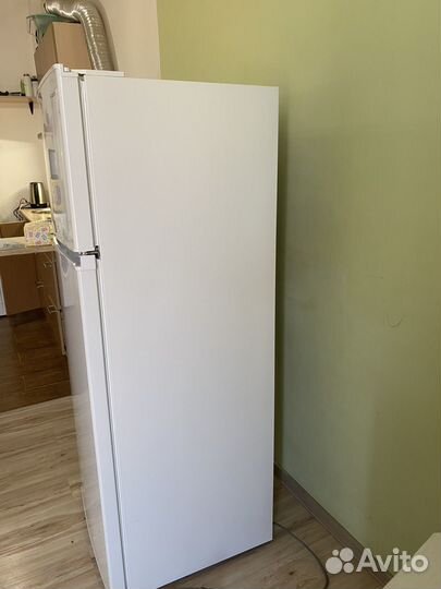Продам холодильник рабочий