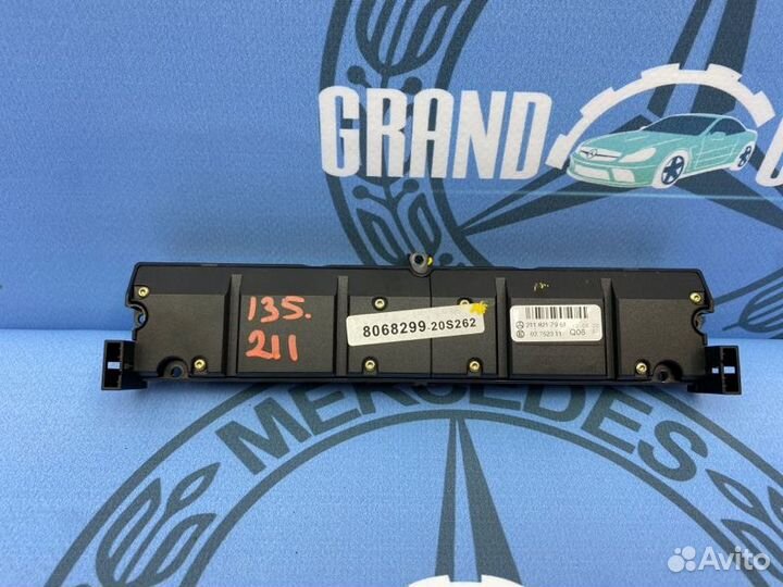 Блок кнопок Mercedes-Benz E-Class W211