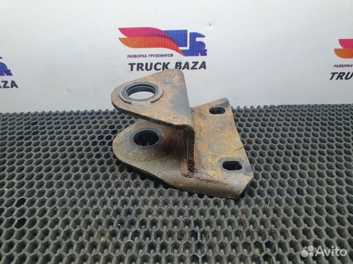 Кронштейн стойки стабилизатора переднего L