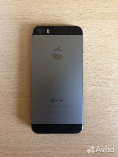 Телефон iPhone 5S