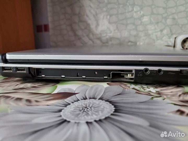 Ноутбук Fujitsu Siemens Amilo Pi1536