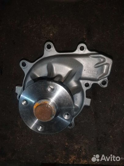 Помпа isuzu 4HK1 оригинал