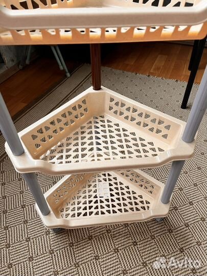 Этажерка угловая