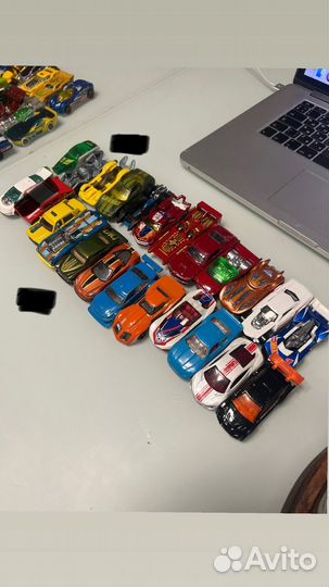 Hot wheels машинки