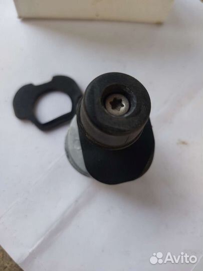 Упор багажной двери BMW X5