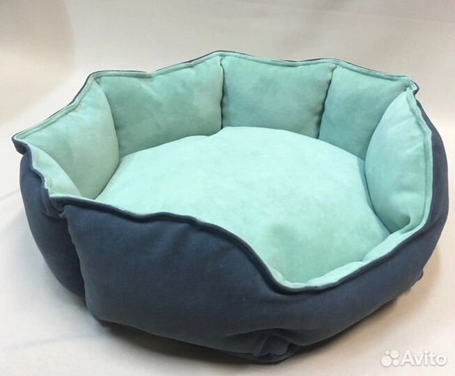 Лежанка для собак и кошек