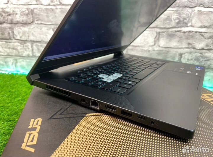 Intel i7-11370H, RTX 3070, 32Гб, SSD 512Гб