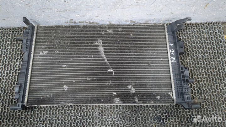 Радиатор охлаждения двигателя Renault Scenic, 2010