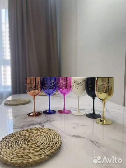Зеркальные бокалы Moet Chandon (4 цвета)