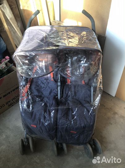 Коляска для двойни maclaren