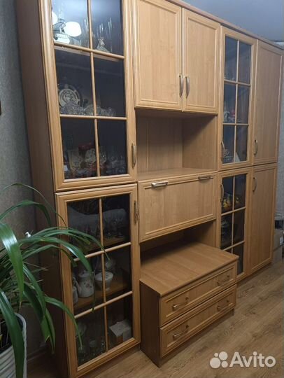 Стенка в гостиную