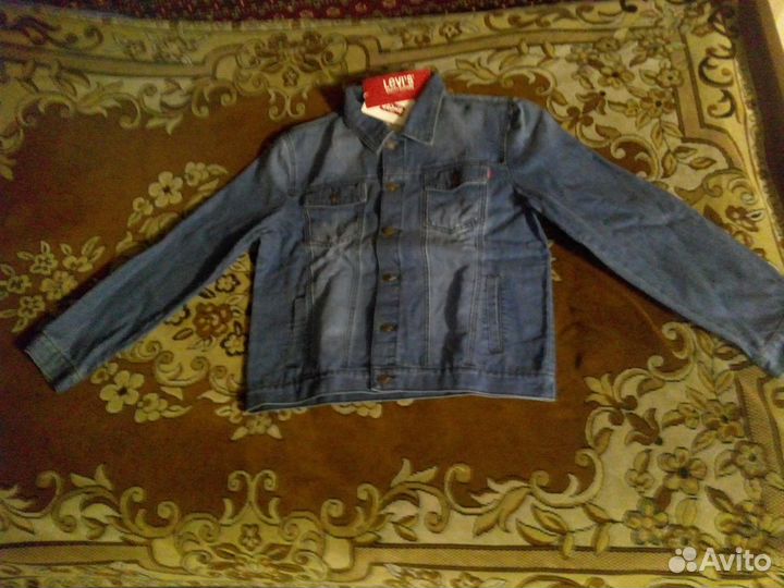 Куртка джинсовая Levis, новая