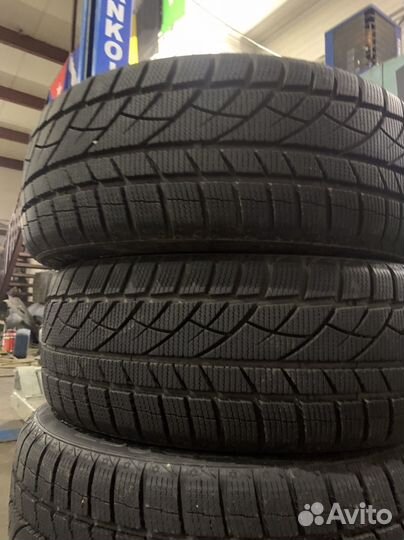 RoadX RX Frost WU01 205/55 R16
