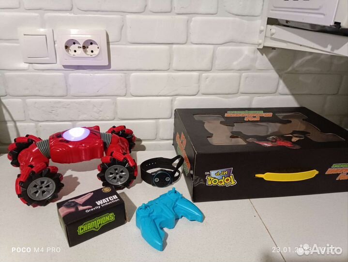 Машинка перевертыш управления жестами