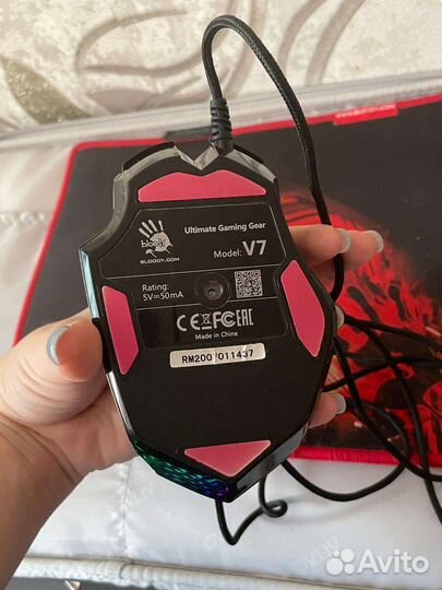 Игровая мышь и коврик bloody