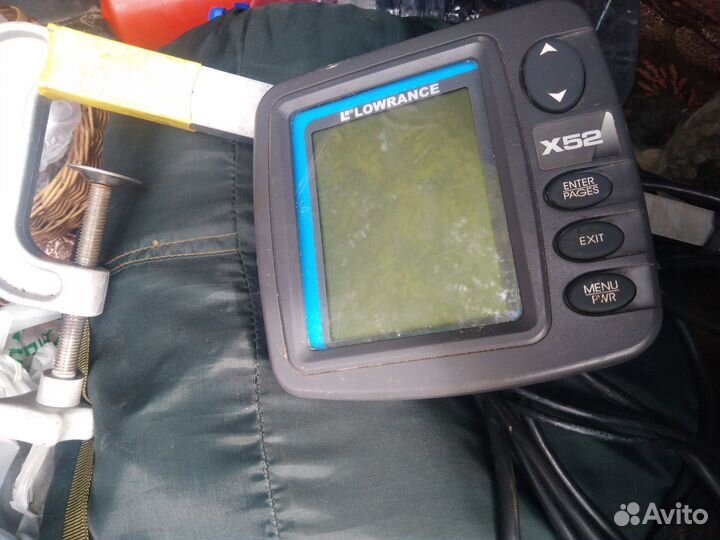 Эхолот lowrance x52