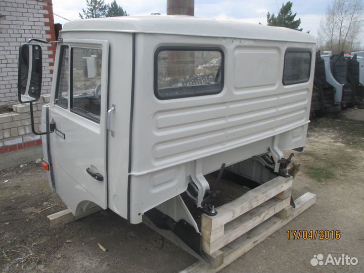 Кабина лесовоза Камаз 4310, серая