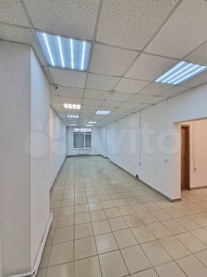Торговая площадь, 56 м²