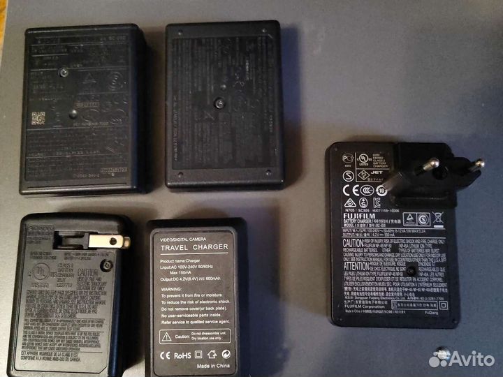 Зарядное устройство для фотоаппарата