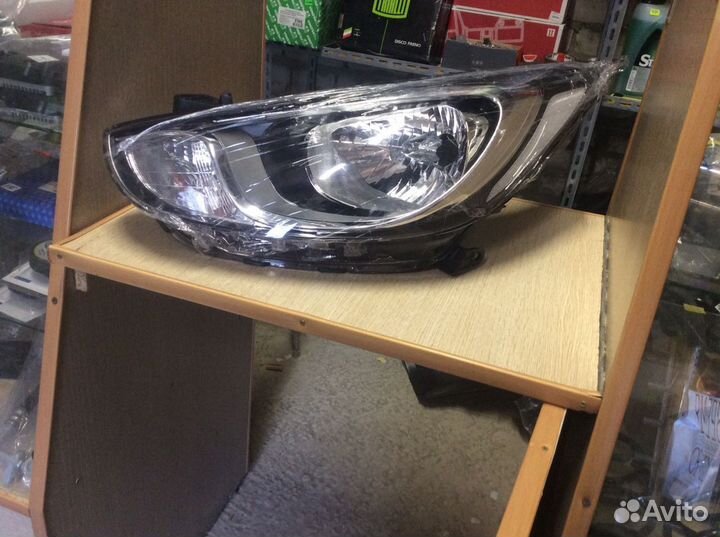 Хёндай Солярис фара левая 10-14