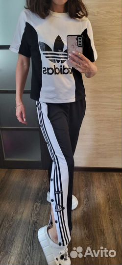 Спортивный костюм женский