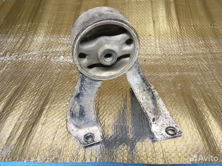 Опора двигателя задняя кпп Эстина Чери Фора 2.0