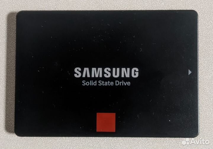 Samsung 860 Pro 4TB (MZ-76P4T0BW)