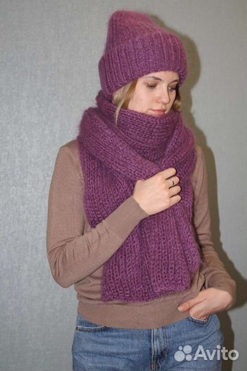 Комплект шапка, шарф и варежки ручной вязки