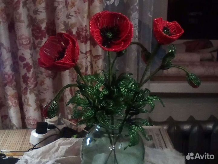 Маки из биссера