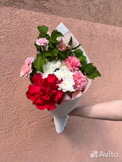 Розы букеты цветы доставка