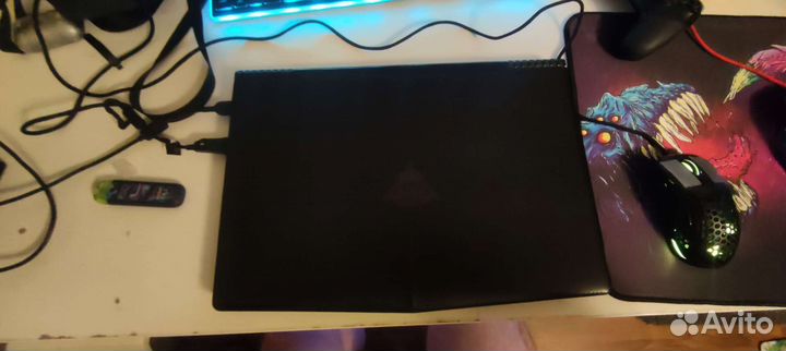 Ноутбук Lenovo legion y520