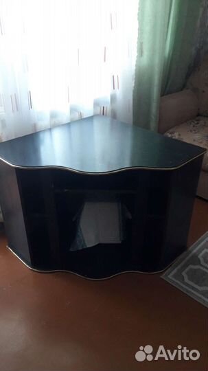 Тумба угловая