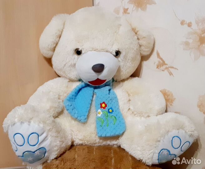 Большие плюшевые медведи