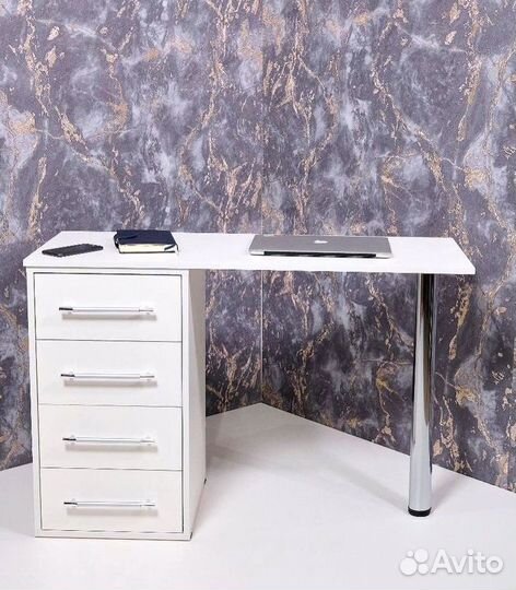 Письменный стол офисный